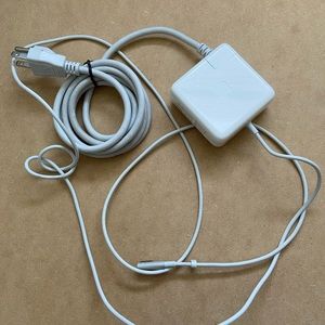 Mac book charger Model No.:A1344